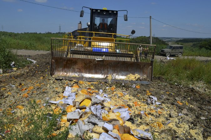 Русия унищожава контрабандни храни