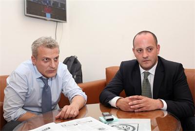 Властолюбие, прикрито с реформизъм