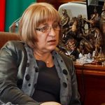 Докато Плевнелиев санираше жилища Цачева ще санира юридически лица