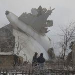 Самолет се разби в блокове в Киргизстан