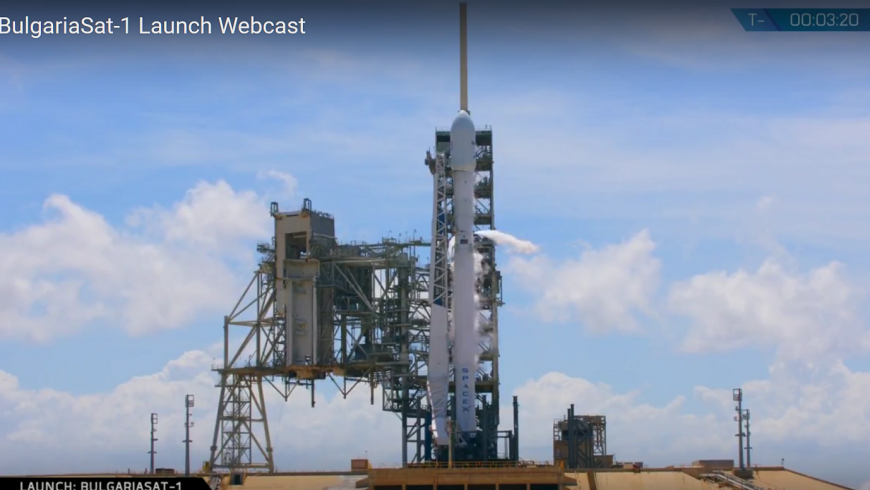 SpaceX изсреля спътника на Булсатком