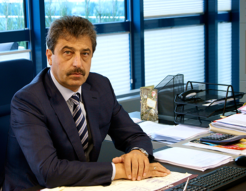 Списъкът на Василев: Какво задигна от КТБ Пеевски