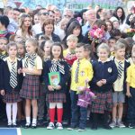 60 000 първокласници влизат в училищата