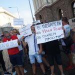 Лицата на контрапротеста