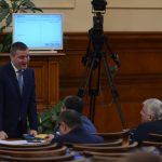 Парламентът гледа Бюджет 2020