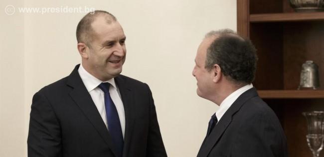 Радев призова за засилване на технологичния обмен със САЩ