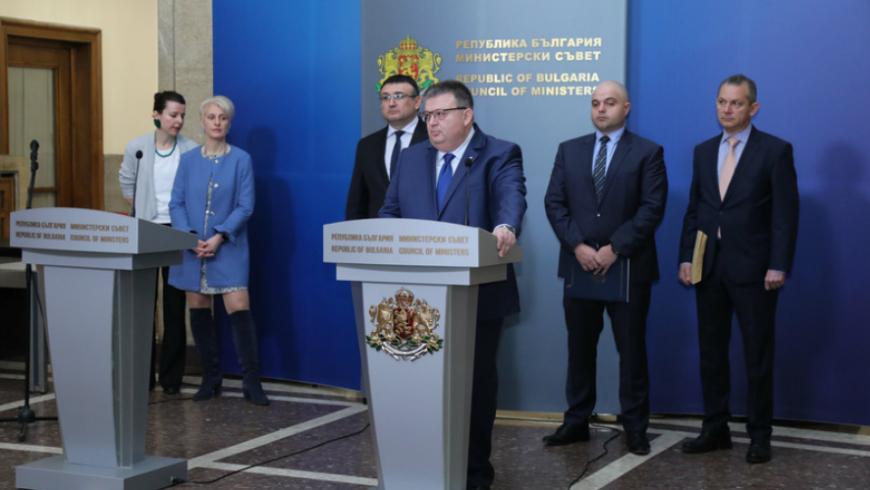Цацаров: Гебрев не е отровен, ял е рукола с пестициди