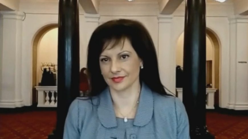 Даниела Дариткова сменя Цветанов като шеф на ПГ на ГЕРБ
